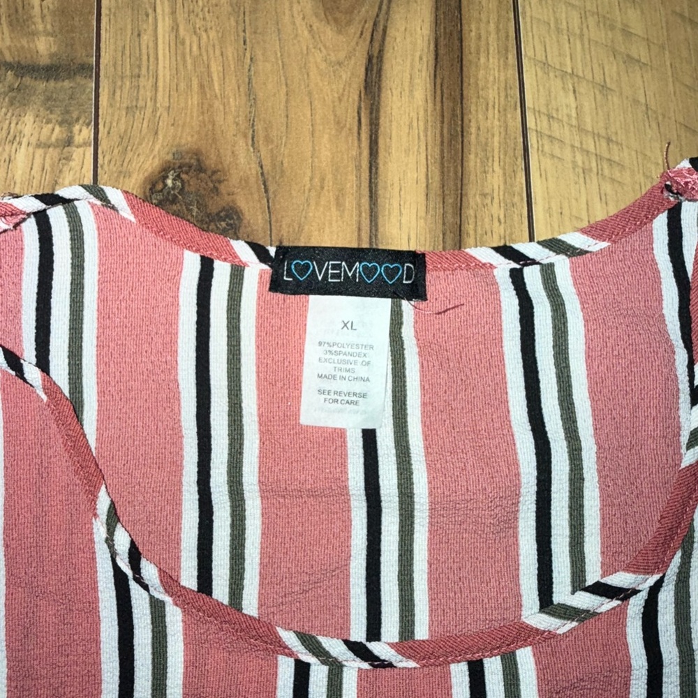 Striped top - Picture 2 of 3